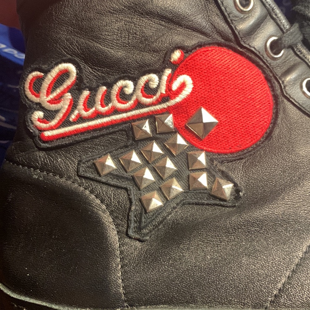 Gucci studded calf skin men’s sneakers size 91/2 men’s - Picture 3 of 15